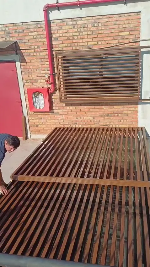 Armado de la celosía de madera
