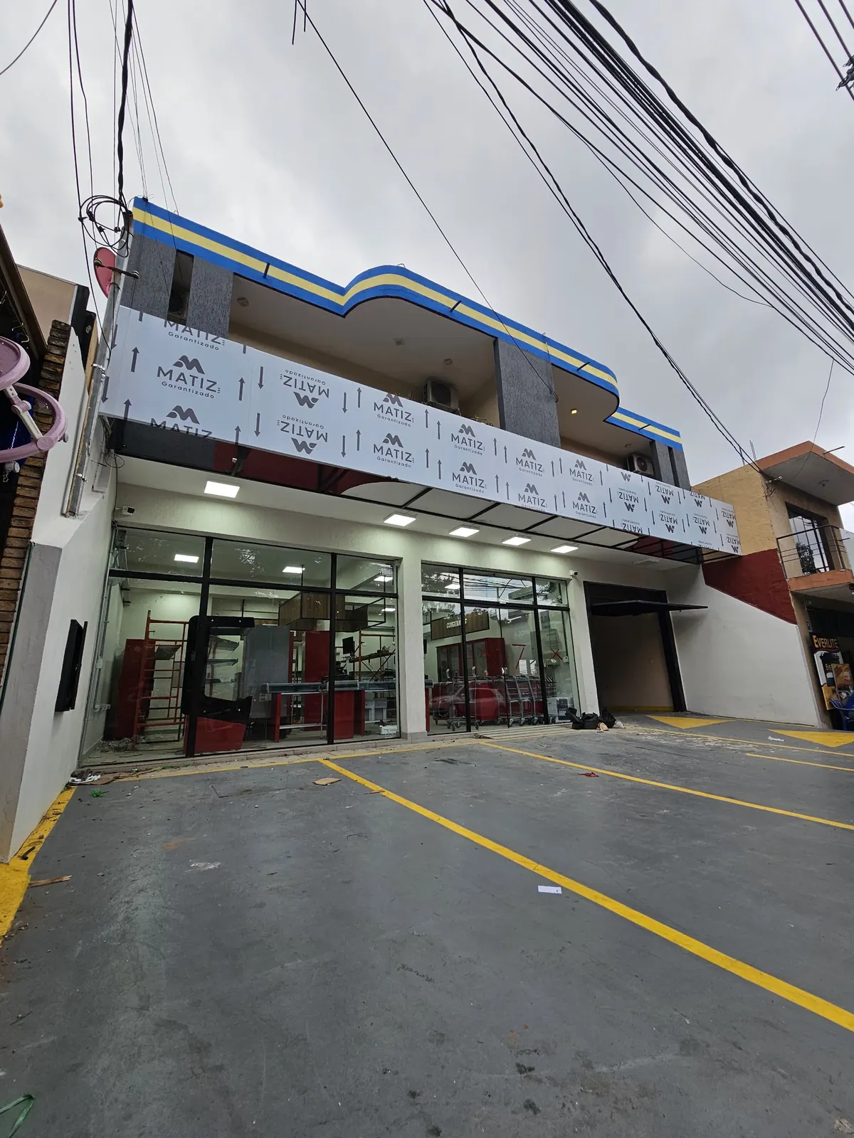 Fachada de la tienda en perspectiva
