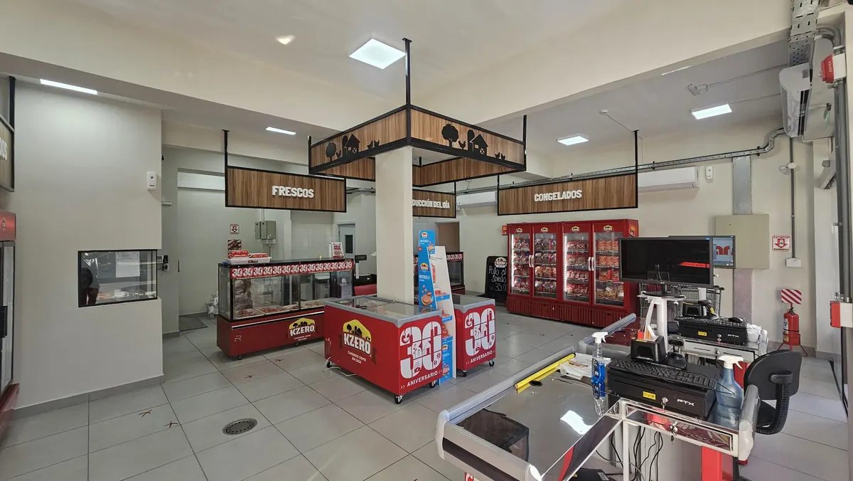 Salón de ventas de la tienda